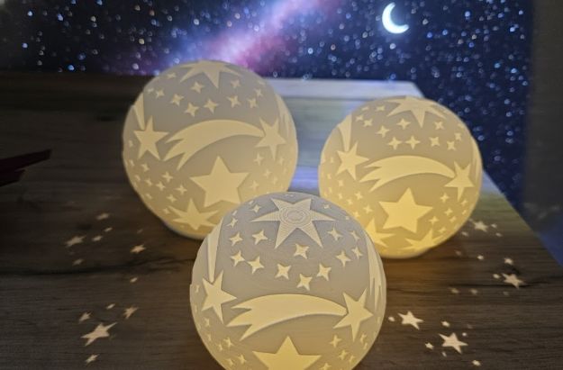 Bild von ✨ Magische Weihnachtskugel – Teelichthalter mit Sternenzauber ✨